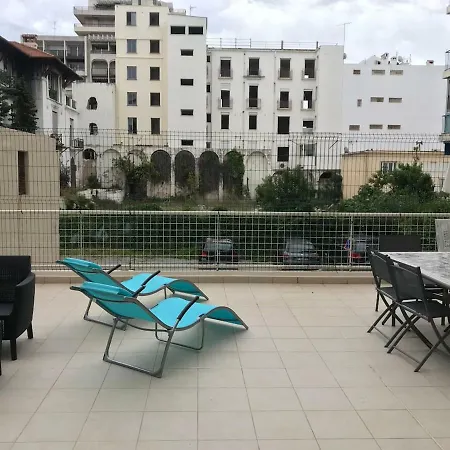 Les Pins-3p-bords De Mer-terrasse 5-7 Pers * Juan-les-Pins
